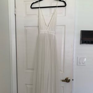 WHITE FLOOR LENGTH GOWN- worn once on a formal, size medium